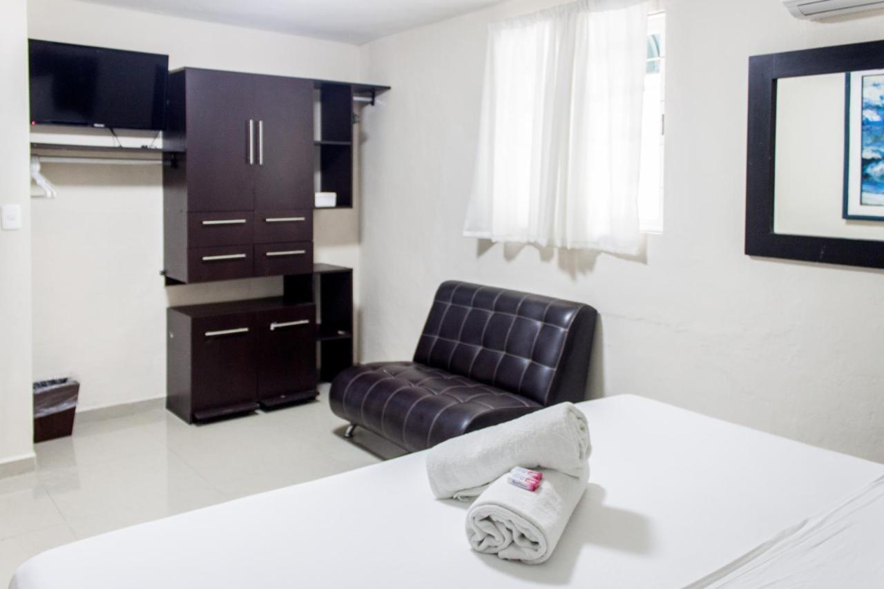 Whyz 4 You Private Rooms Puerto Morelos Eksteriør billede