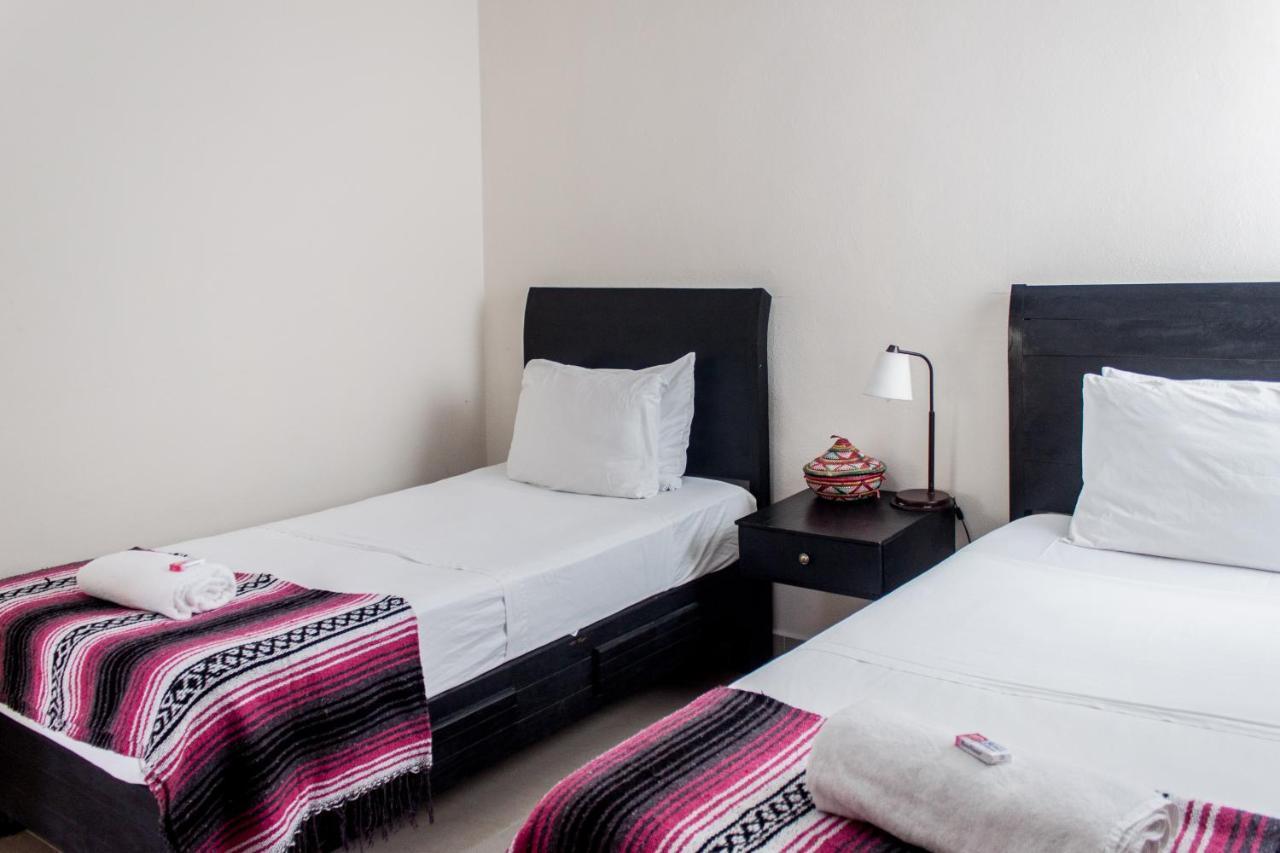 Whyz 4 You Private Rooms Puerto Morelos Eksteriør billede